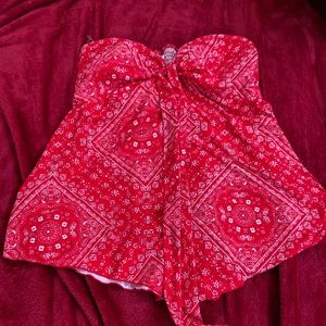 Red bandana strapless top